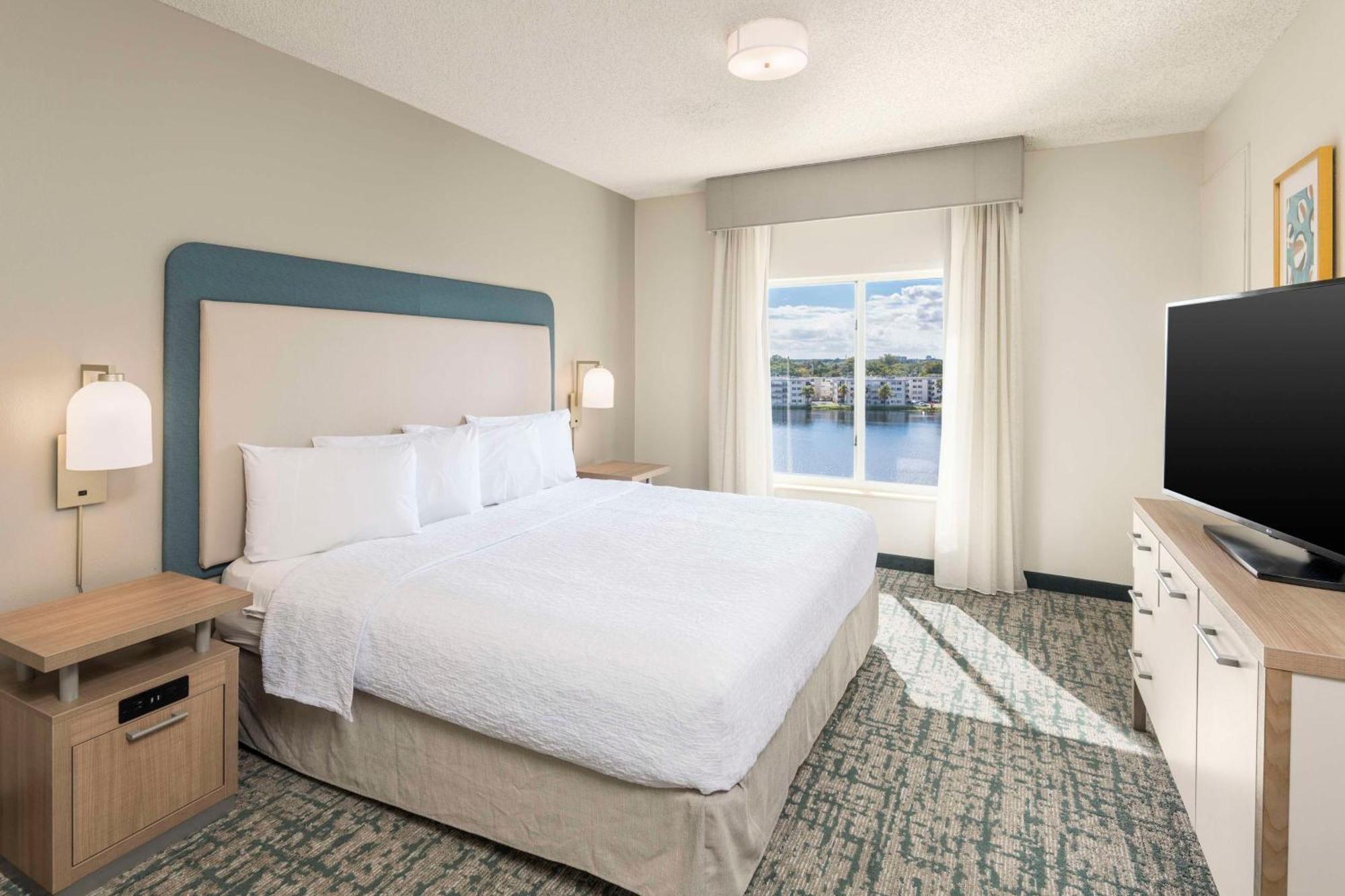 Homewood Suites Miami Airport/Blue Lagoon Exterior foto